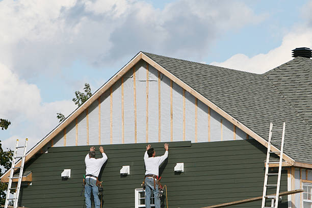 Professional Siding Replacement technician working in Bernardsville, NJ